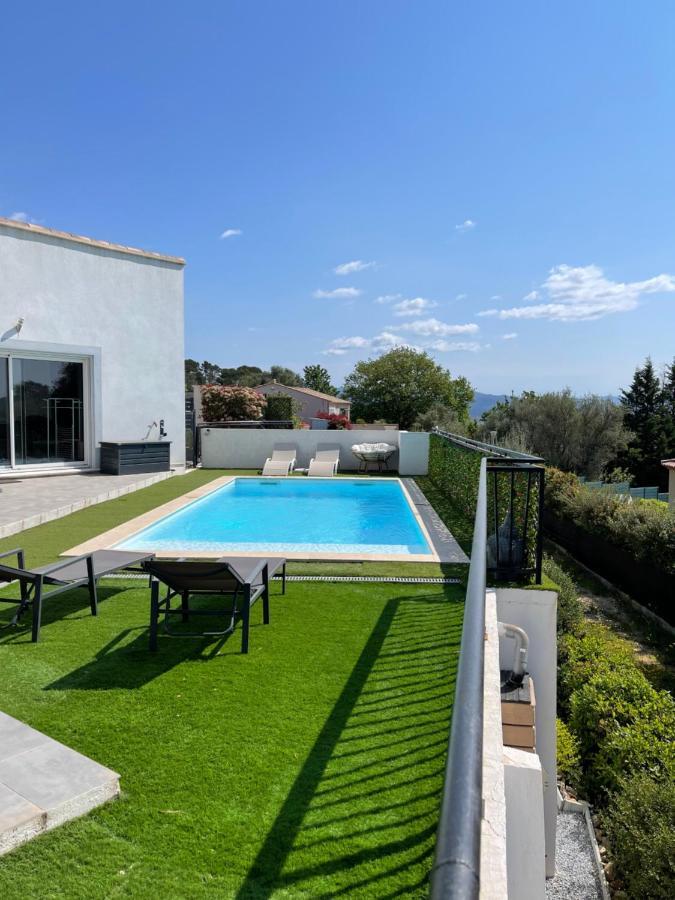 Villa Avec Piscine Кюерс Екстер'єр фото