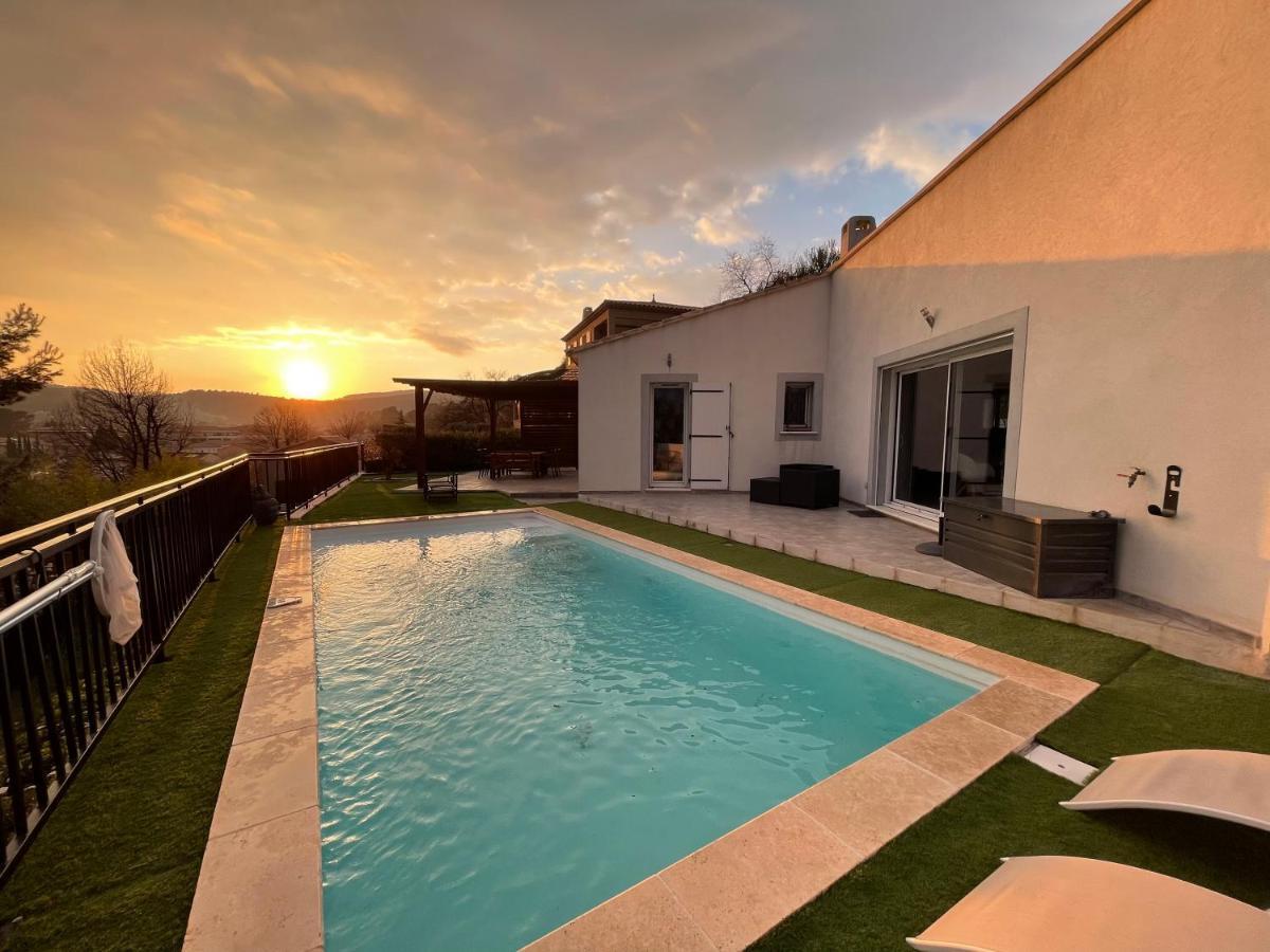 Villa Avec Piscine Кюерс Екстер'єр фото